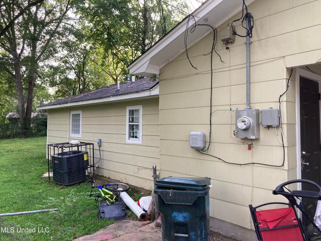 3121 Woodvile Circle, Jackson, MS 39212