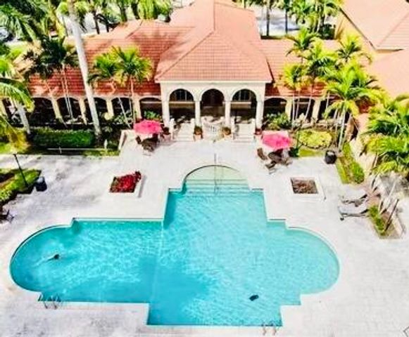 4021 SAN MARINO Boulevard 202, West Palm Beach, FL 33409
