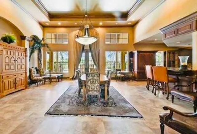 4021 SAN MARINO Boulevard 202, West Palm Beach, FL 33409