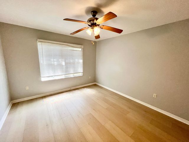 4021 SAN MARINO Boulevard 202, West Palm Beach, FL 33409