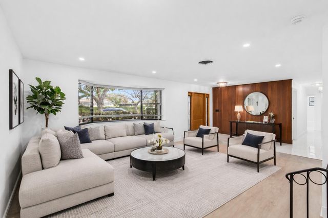 2101 Collier Avenue, Lake Worth Beach, FL 33461