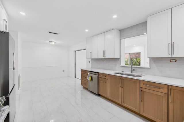 2101 Collier Avenue, Lake Worth Beach, FL 33461