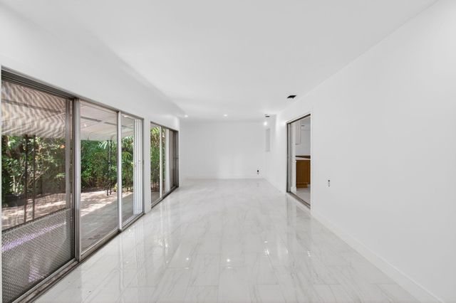 2101 Collier Avenue, Lake Worth Beach, FL 33461