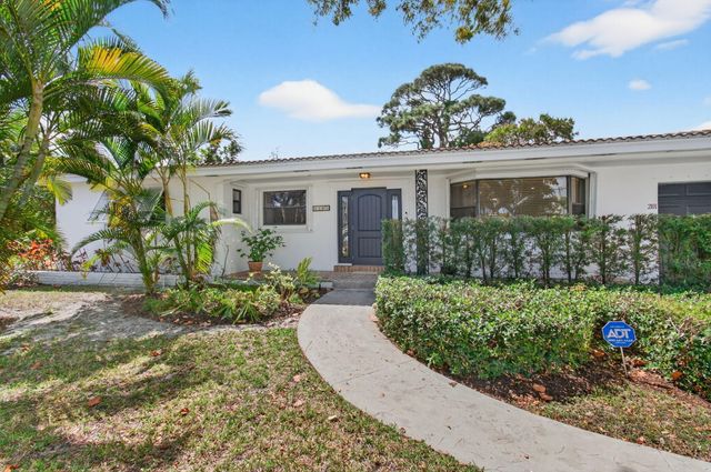 2101 Collier Avenue, Lake Worth Beach, FL 33461
