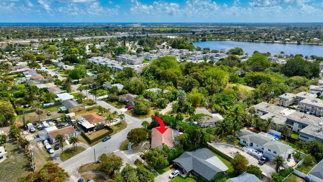 2101 Collier Avenue, Lake Worth Beach, FL 33461