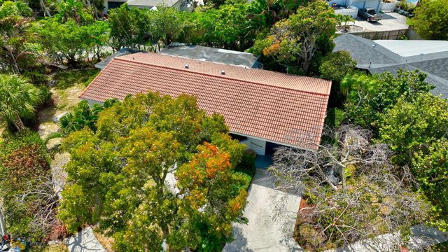 2101 Collier Avenue, Lake Worth Beach, FL 33461