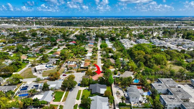 2101 Collier Avenue, Lake Worth Beach, FL 33461