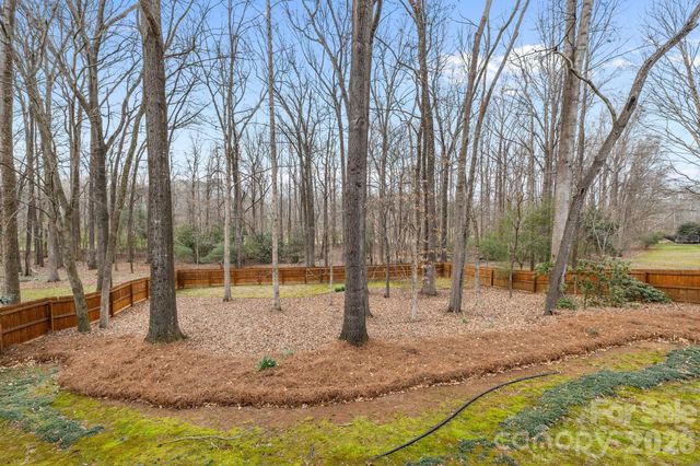 7620 Covey Chase Drive, Charlotte, NC 28210