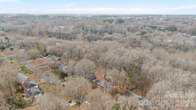 7620 Covey Chase Drive, Charlotte, NC 28210