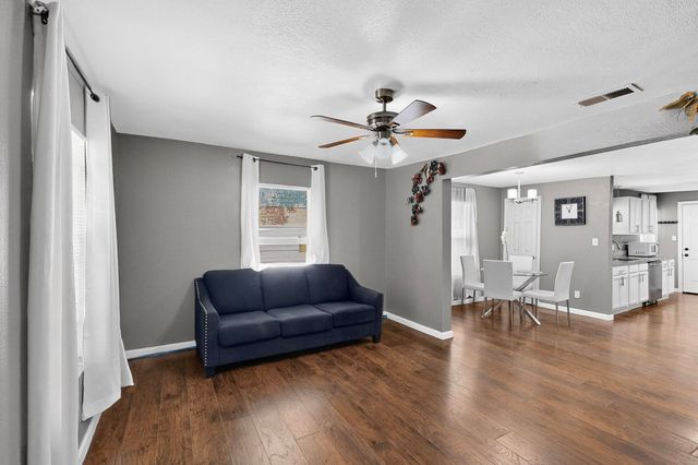 4408 Lawnview Avenue, Dallas, TX 75227