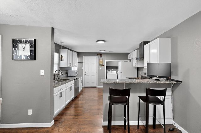 4408 Lawnview Avenue, Dallas, TX 75227