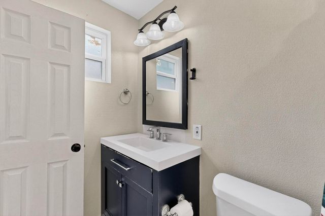 4408 Lawnview Avenue, Dallas, TX 75227