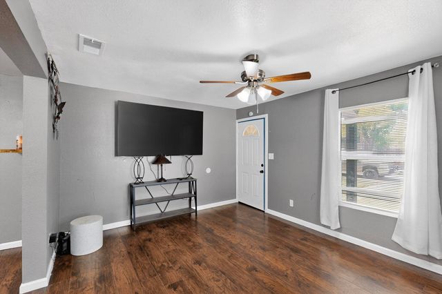 4408 Lawnview Avenue, Dallas, TX 75227