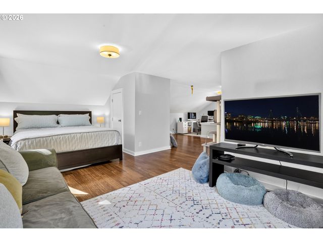 6826 N CONGRESS Ave, Portland, OR 97217