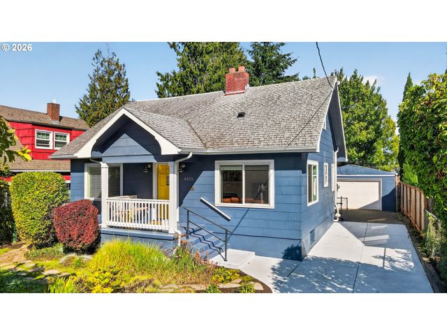 6826 N CONGRESS Ave, Portland, OR 97217