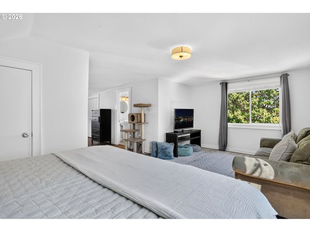 6826 N CONGRESS Ave, Portland, OR 97217