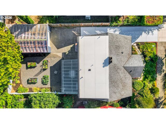 6826 N CONGRESS Ave, Portland, OR 97217