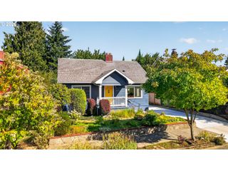 6826 N CONGRESS Ave, Portland, OR 97217