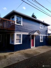 317 1/2 Iron Street, Centralia, WA 98531