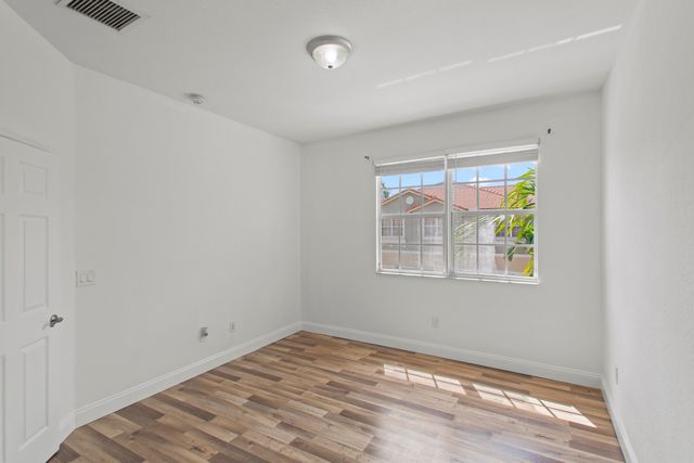 9051 Plymouth Place 20203, Tamarac, FL 33321