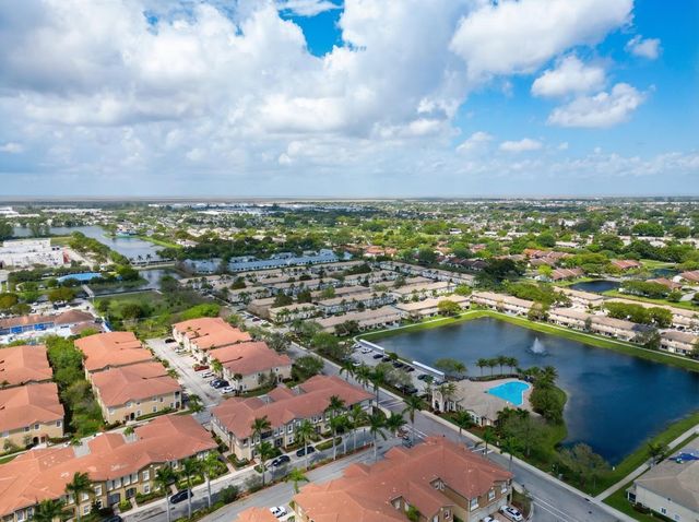 9051 Plymouth Place 20203, Tamarac, FL 33321