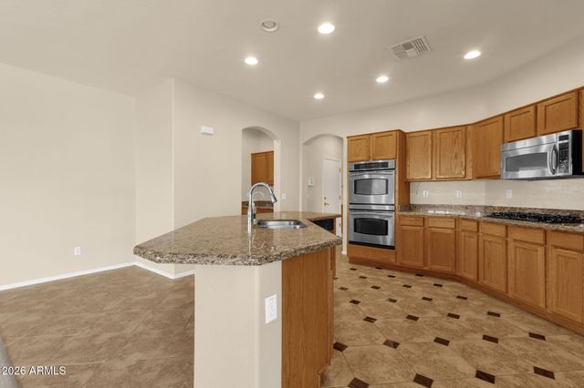 3334 E HOPKINS Road, Gilbert, AZ 85295
