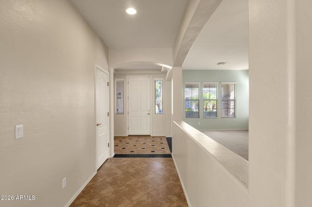 3334 E HOPKINS Road, Gilbert, AZ 85295