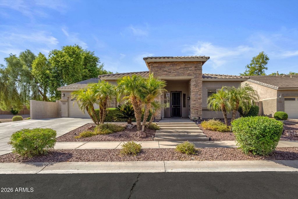 3334 E HOPKINS Road, Gilbert, AZ 85295