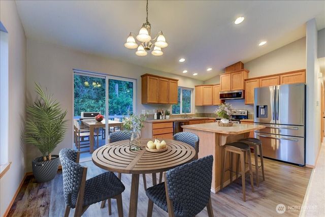 12912 Green Mountain Way, Granite Falls, WA 98252