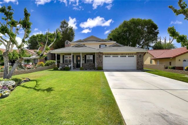 12820 Golf Course Drive, Victorville, CA 92395