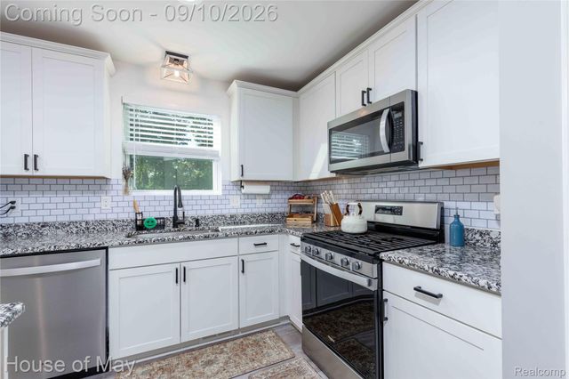 9626 Nature View Lane, Ypsilanti Charter Township, MI 48197
