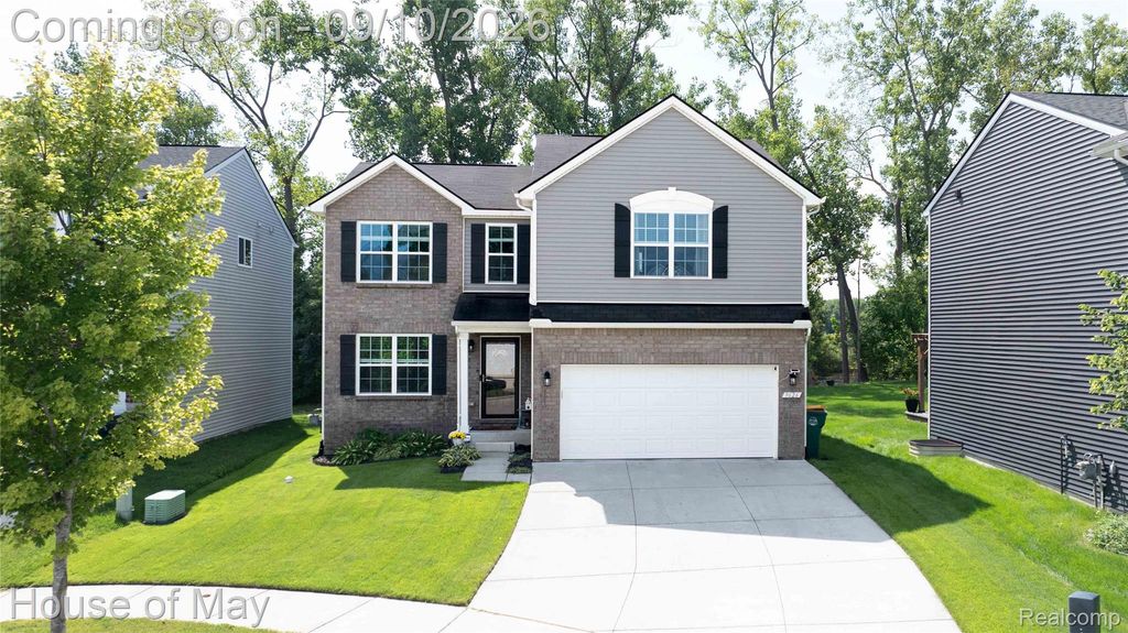 9626 Nature View Lane, Ypsilanti Charter Township, MI 48197