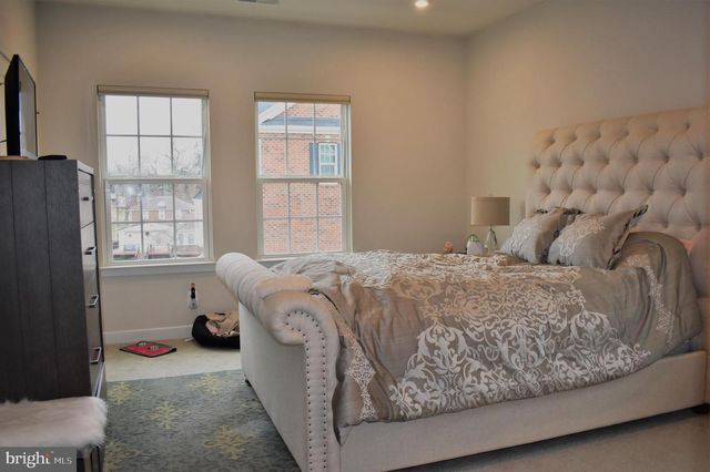 4711 CREST VIEW DR, Hyattsville, MD 20782