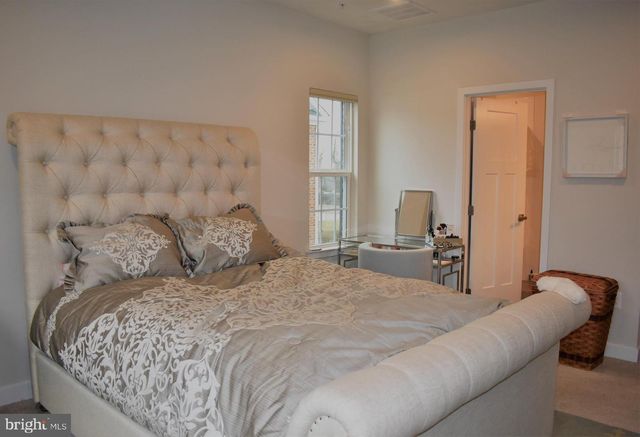 4711 CREST VIEW DR, Hyattsville, MD 20782