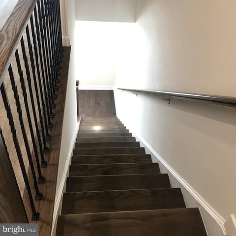 4711 CREST VIEW DR, Hyattsville, MD 20782