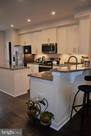 4711 CREST VIEW DR, Hyattsville, MD 20782