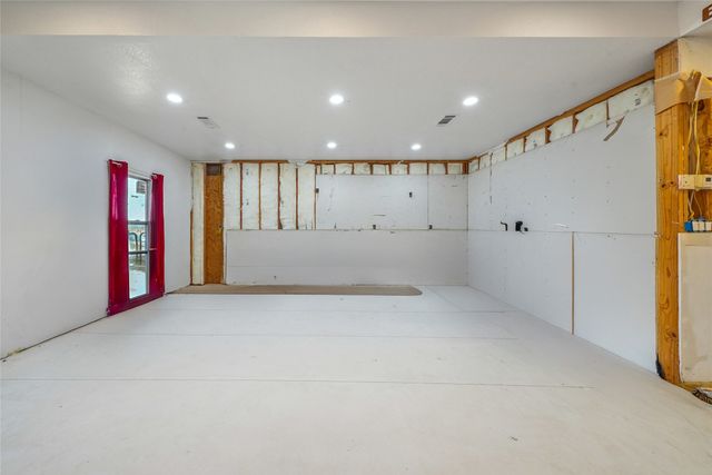 21896 County Road 4072, Kemp, TX 75143