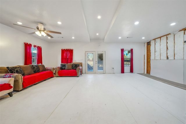 21896 County Road 4072, Kemp, TX 75143