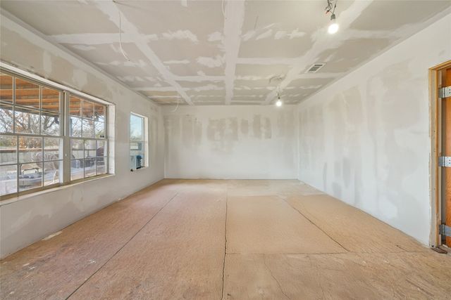 21896 County Road 4072, Kemp, TX 75143