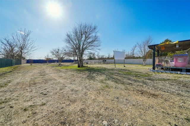 21896 County Road 4072, Kemp, TX 75143
