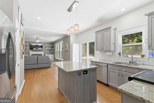 3083 Woodbridge Lane, Canton, GA 30114