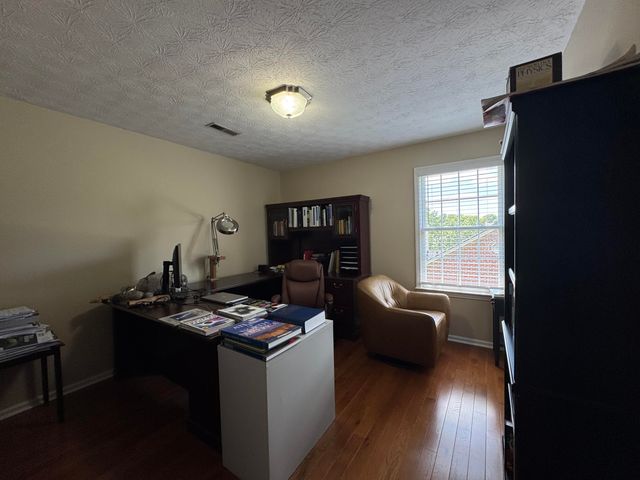 102 Iron Liege Drive, Danville, KY 40422