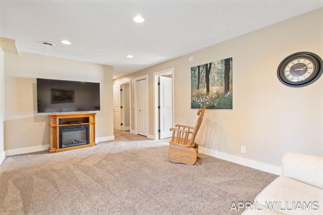 6919 Pinestead Court, Allendale, MI 49401