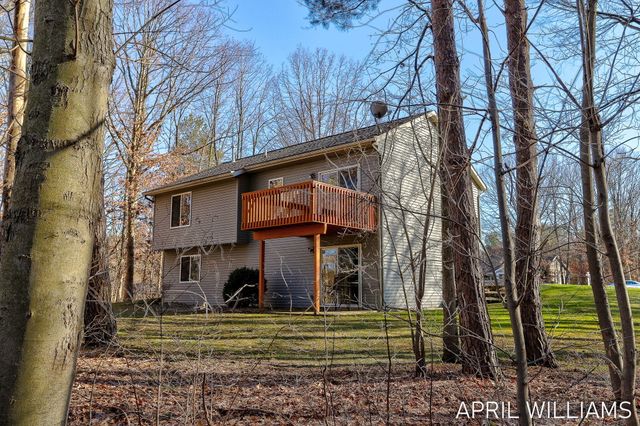 6919 Pinestead Court, Allendale, MI 49401