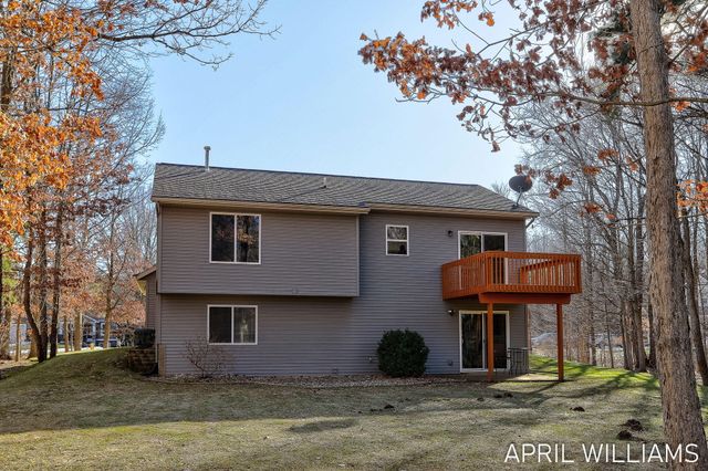6919 Pinestead Court, Allendale, MI 49401