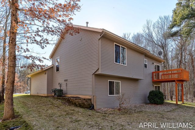 6919 Pinestead Court, Allendale, MI 49401