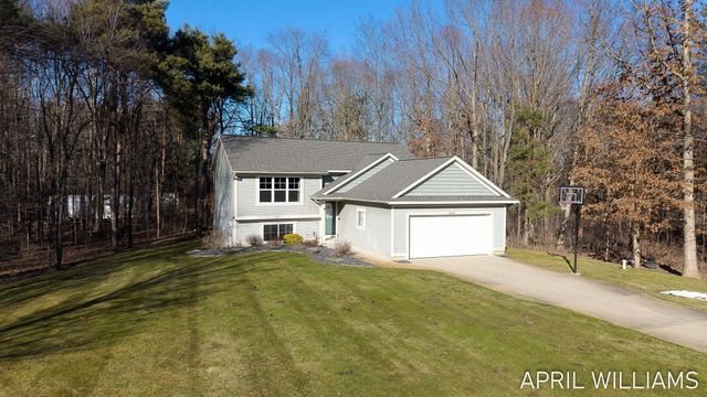 6919 Pinestead Court, Allendale, MI 49401