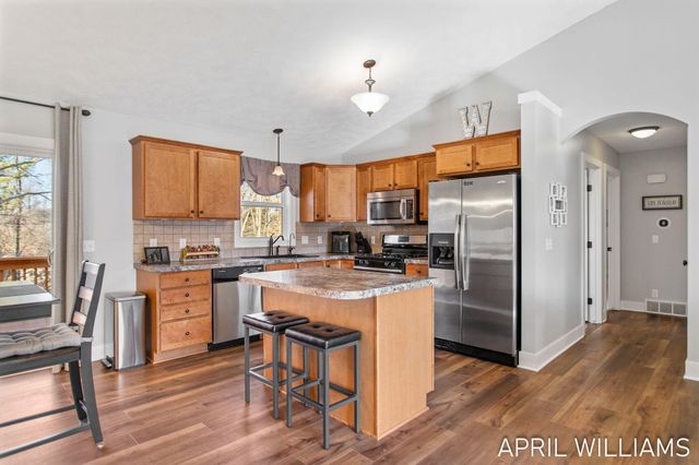 6919 Pinestead Court, Allendale, MI 49401