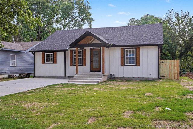 1049 N Oswego Avenue, Tulsa, OK 74115