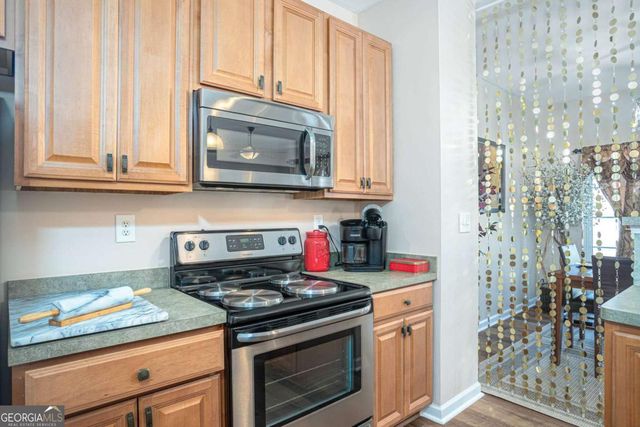 988 Treymont Way, Lawrenceville, GA 30045